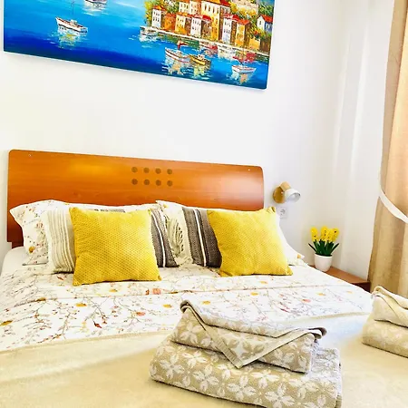 Sunny Sweet Olga דירה *